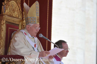 Il Papa apre l'Anno della Fede